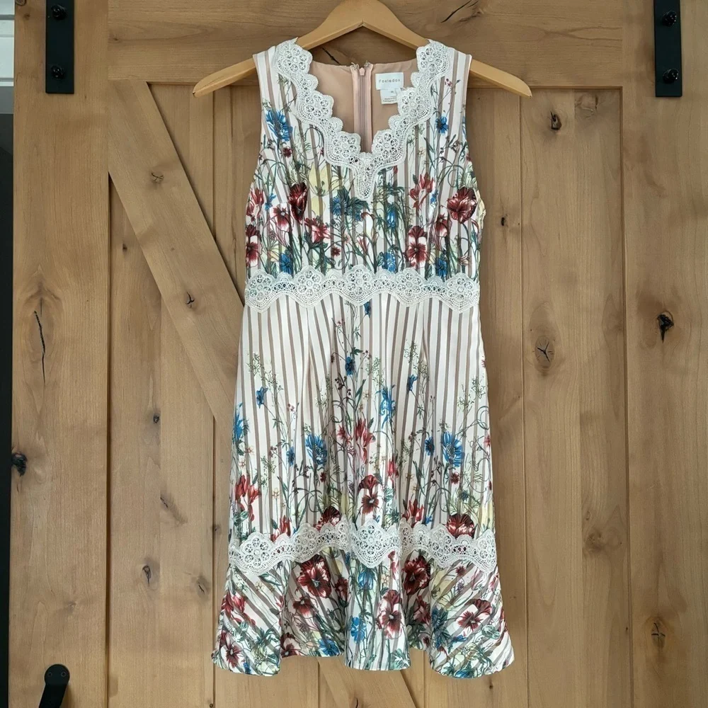 ANTHROPOLOGIE FOXIEDOX Floral Sleeveless Mini Dress Size Medium Cottagecore